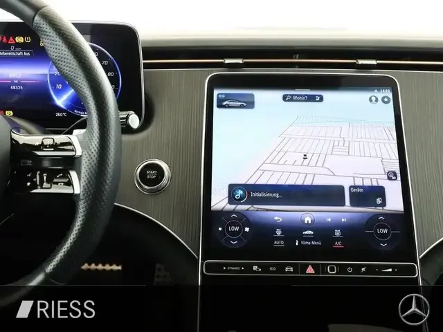Mercedes-Benz EQE 300