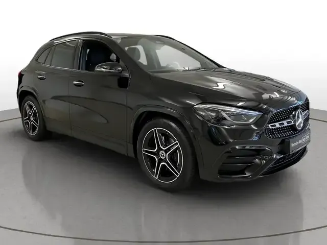 Mercedes-Benz GLA 200