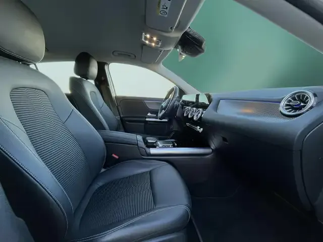 Mercedes-Benz EQA 250