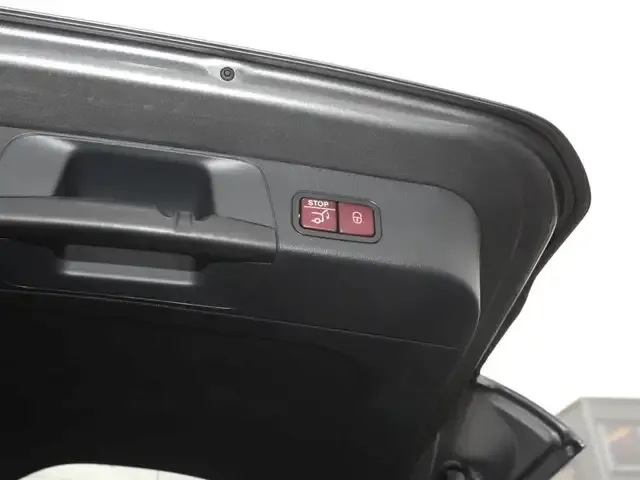 Mercedes-Benz GLB 180