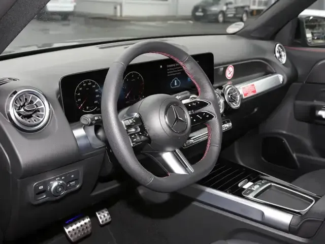 Mercedes-Benz GLB 180