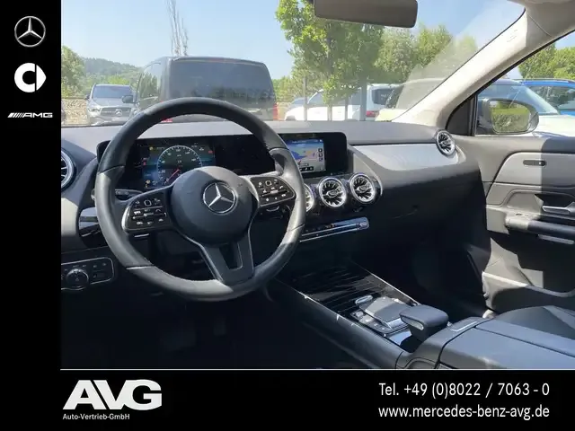 Mercedes-Benz GLA 180