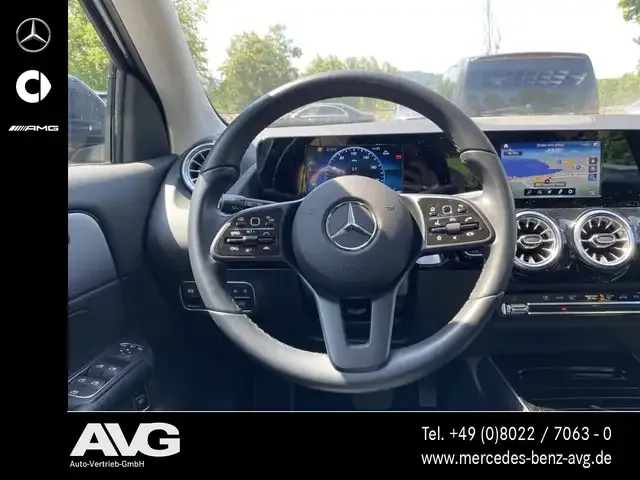 Mercedes-Benz GLA 180