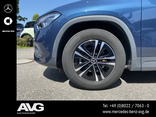 Mercedes-Benz GLA 180