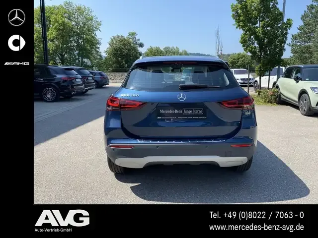 Mercedes-Benz GLA 180