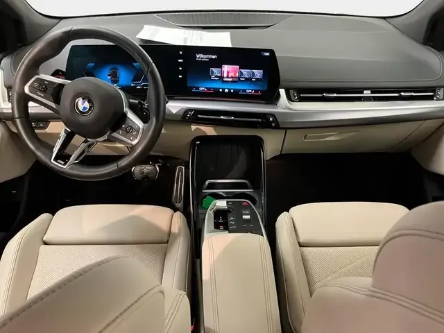 BMW 220