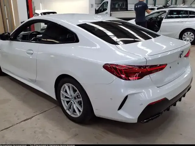 BMW 440
