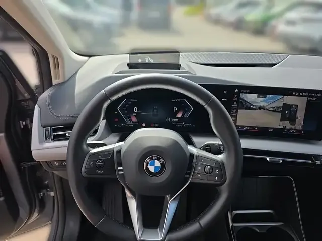 BMW 218