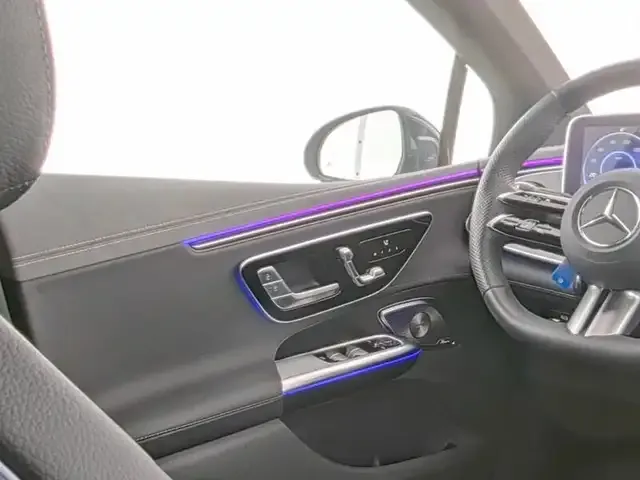 Mercedes-Benz EQE 300