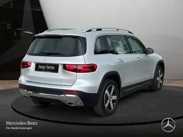 Mercedes-Benz GLB 200