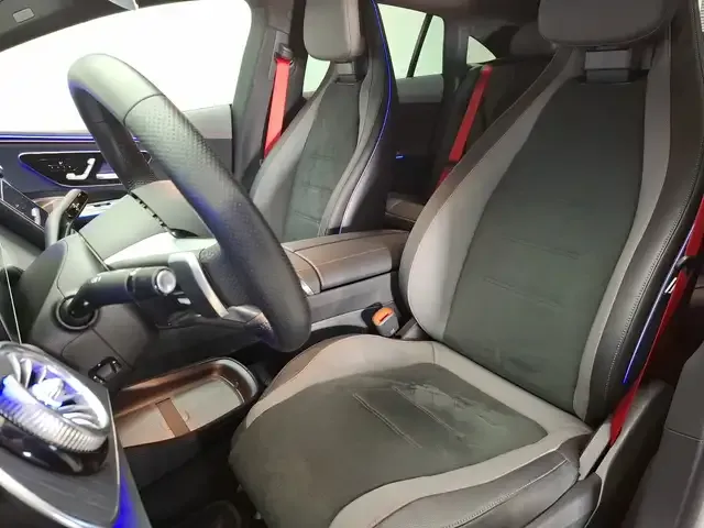 Mercedes-Benz EQE 300