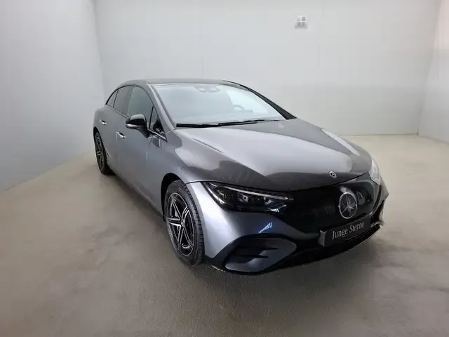 Mercedes-Benz EQE 300