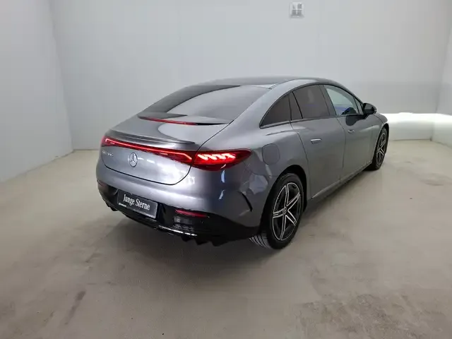 Mercedes-Benz EQE 300