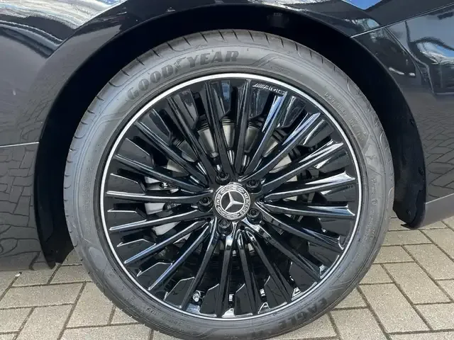 Mercedes-Benz CLE 200