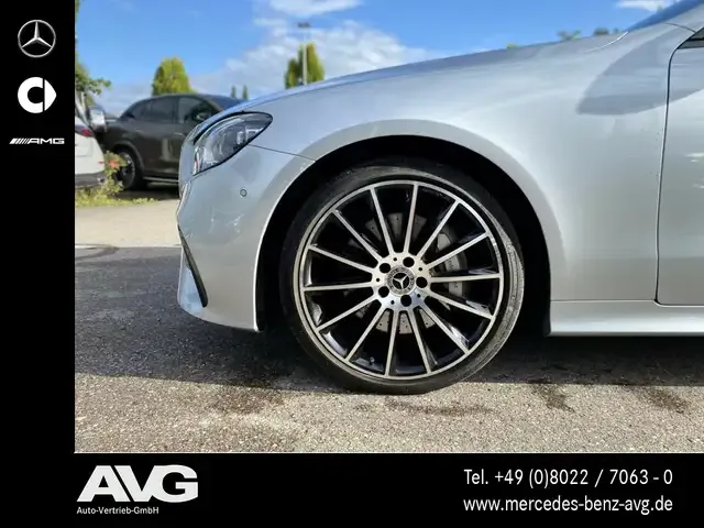 Mercedes-Benz E 400