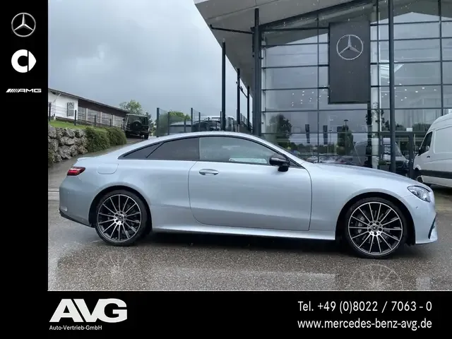 Mercedes-Benz E 400