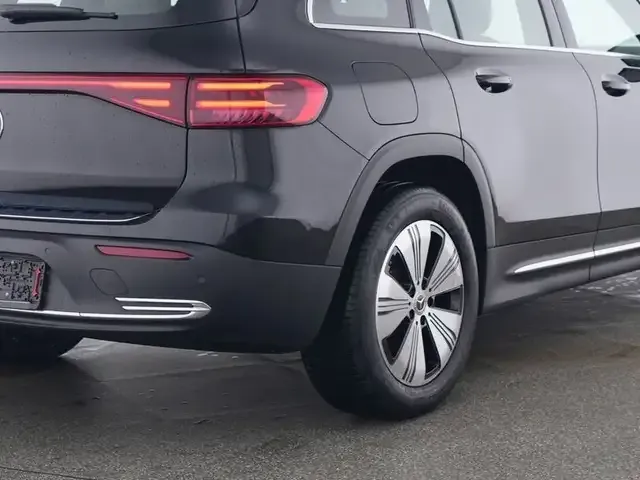 Mercedes-Benz EQB 250