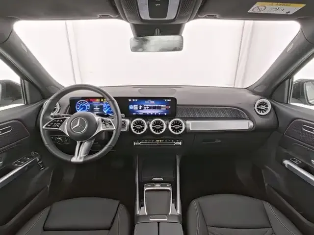 Mercedes-Benz EQB 250