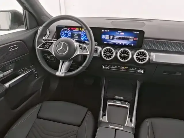 Mercedes-Benz EQB 250