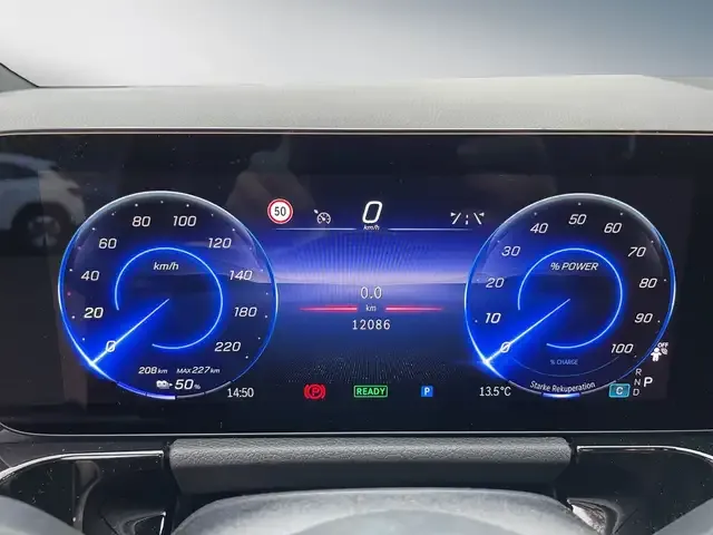 Mercedes-Benz EQA 300