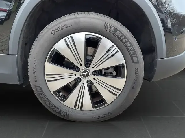 Mercedes-Benz EQA 300