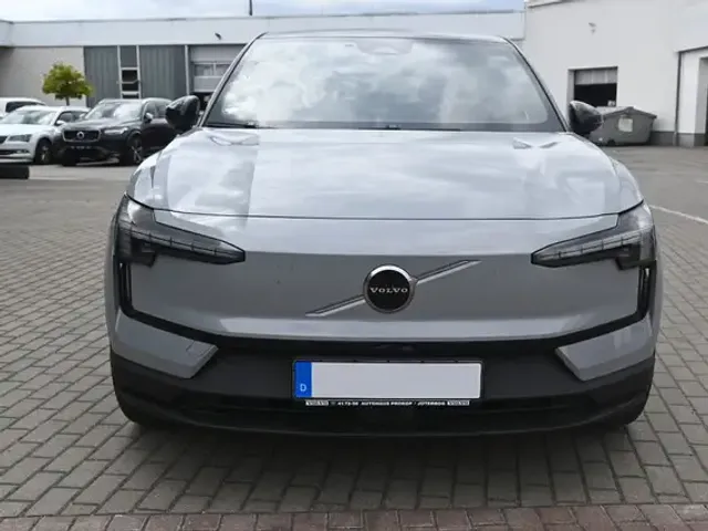Volvo EX30