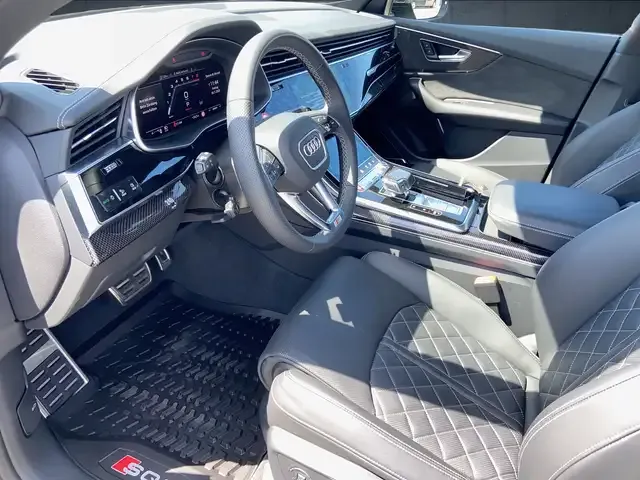 Audi SQ8