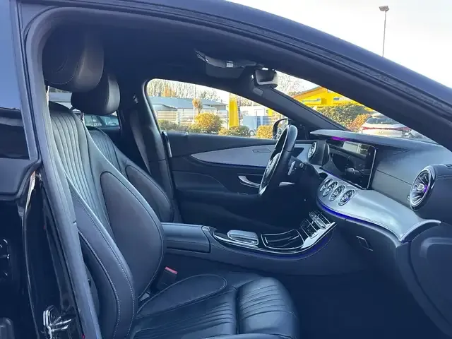 Mercedes-Benz CLS 220