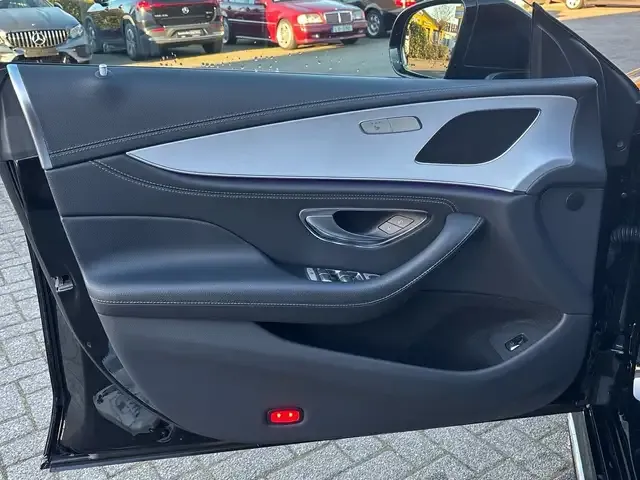 Mercedes-Benz CLS 220