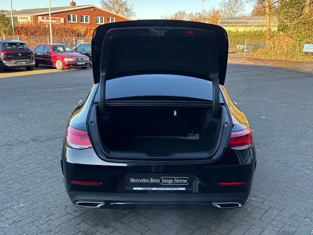 Mercedes-Benz CLS 220