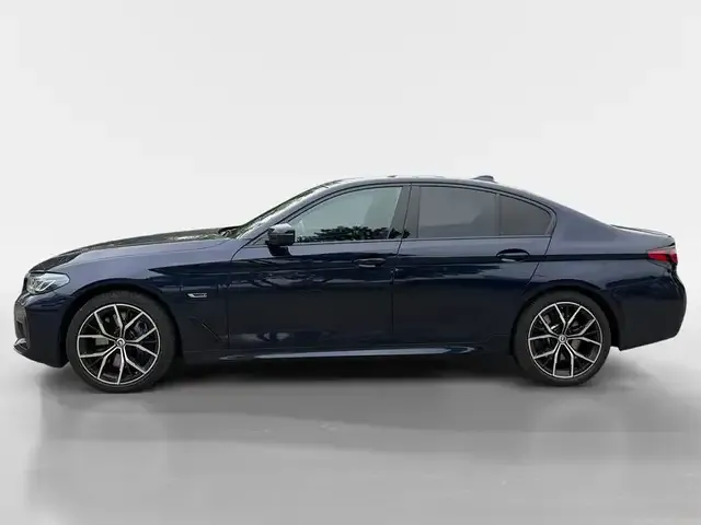 BMW 545