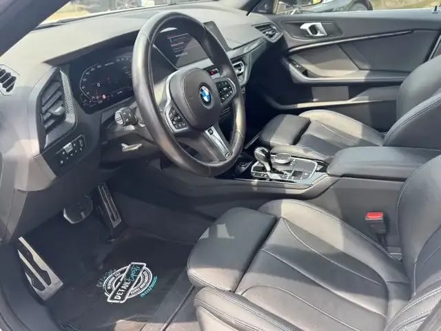 BMW 235