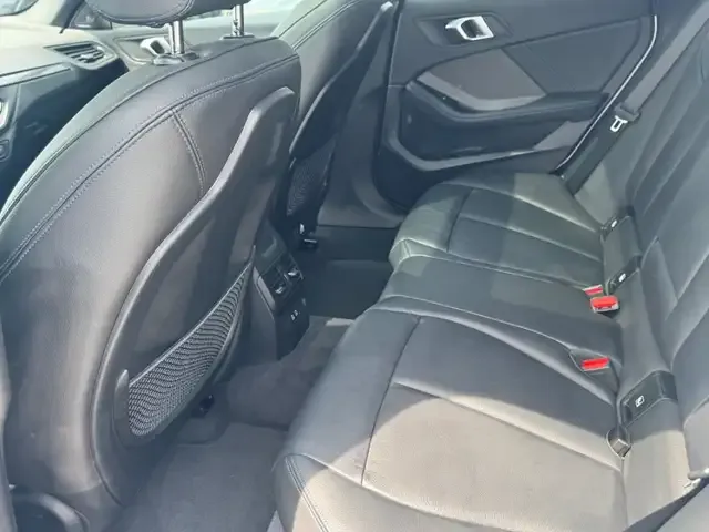 BMW 235