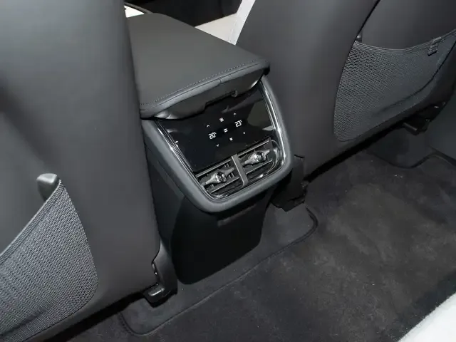 Volvo EX90