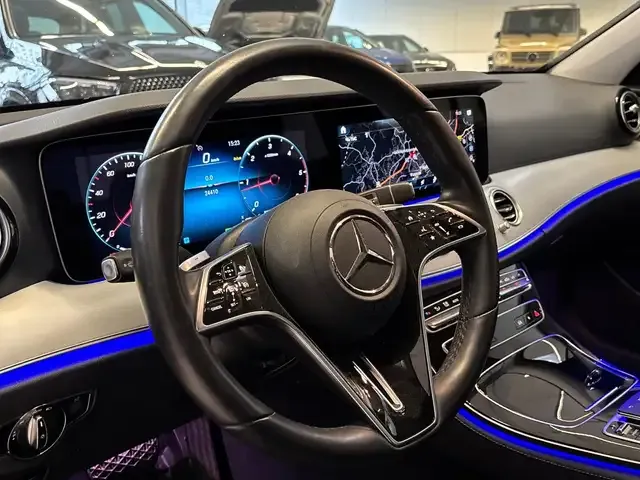 Mercedes-Benz E 220
