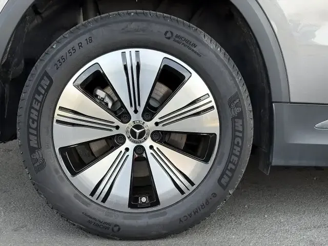 Mercedes-Benz EQA 300