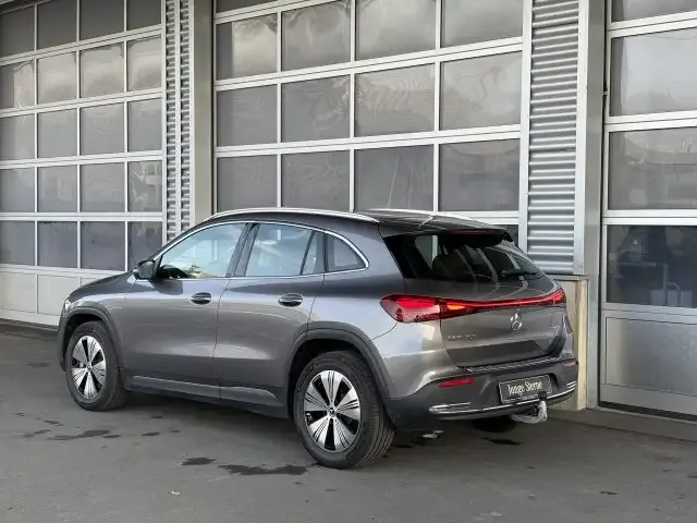 Mercedes-Benz EQA 300