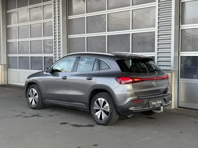 Mercedes-Benz EQA 300