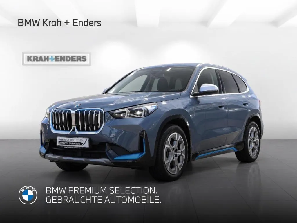 BMW iX1