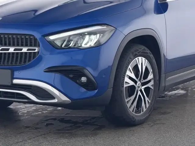 Mercedes-Benz GLA 220