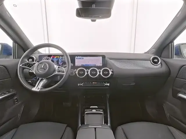 Mercedes-Benz GLA 220