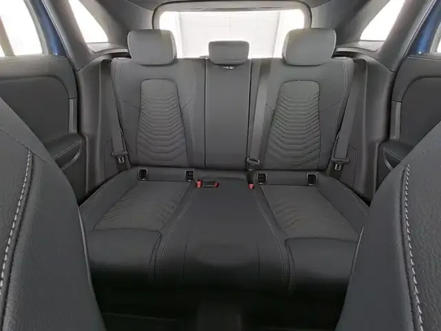 Mercedes-Benz GLA 220