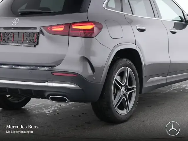 Mercedes-Benz GLA 250