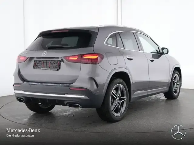 Mercedes-Benz GLA 250