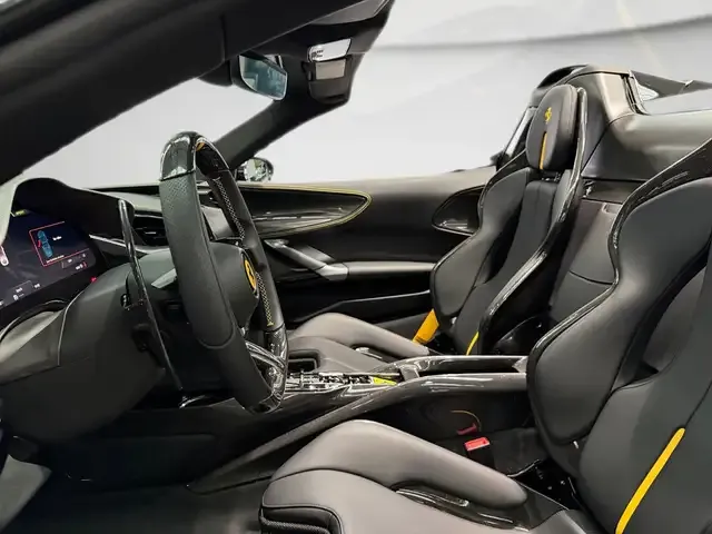 Ferrari SF90 Spider