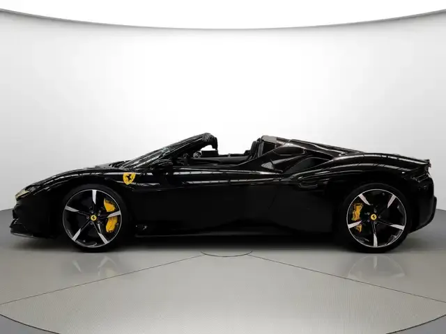 Ferrari SF90 Spider