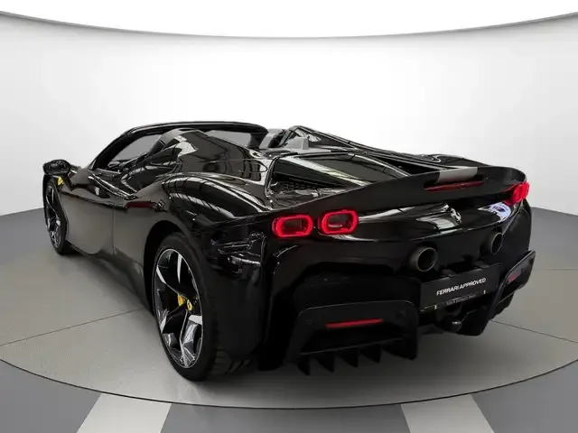 Ferrari SF90 Spider