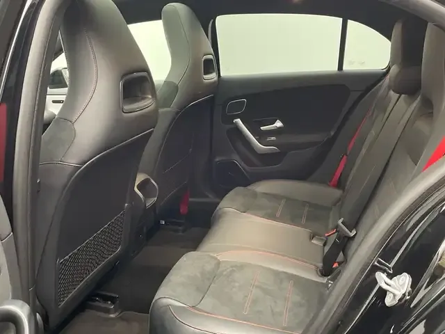 Mercedes-Benz A 35 AMG