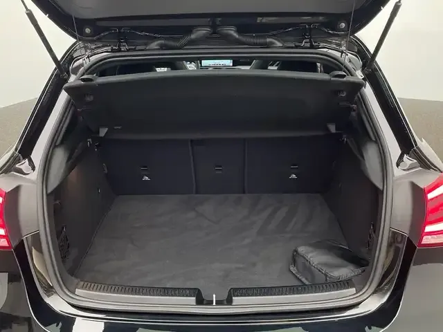 Mercedes-Benz A 35 AMG