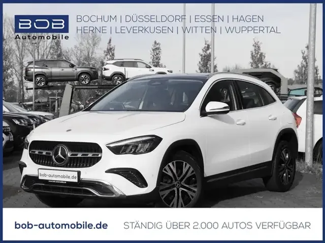 Mercedes-Benz GLA 220